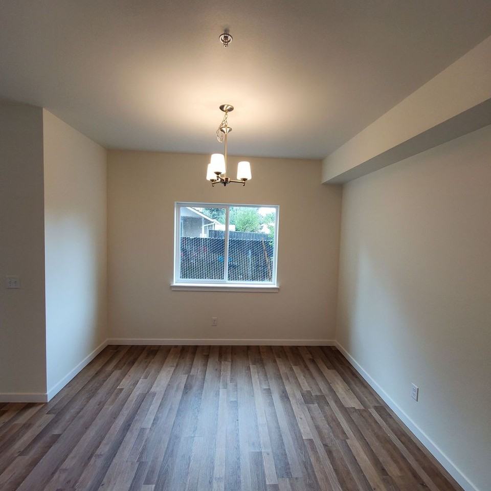 3LH- 5th Street Apartments - Photo 5 of 50