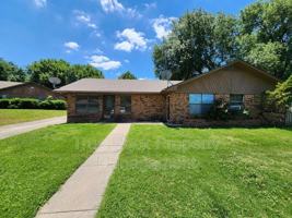 featured image of 2501 Oakhurst Street