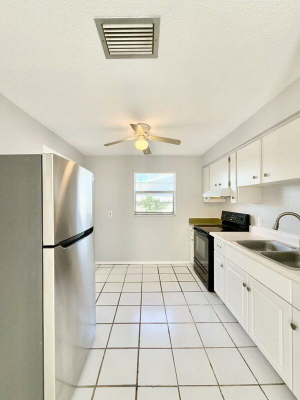 972 San Christopher Dr - Photo 7 of 46