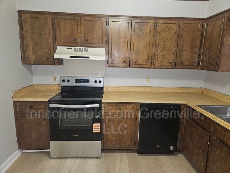 182 Hidden Hill Rd - Photo 3 of 12