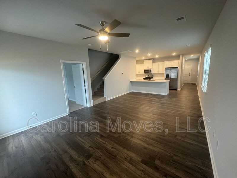 409 Mariene Drive - Photo 7 of 28