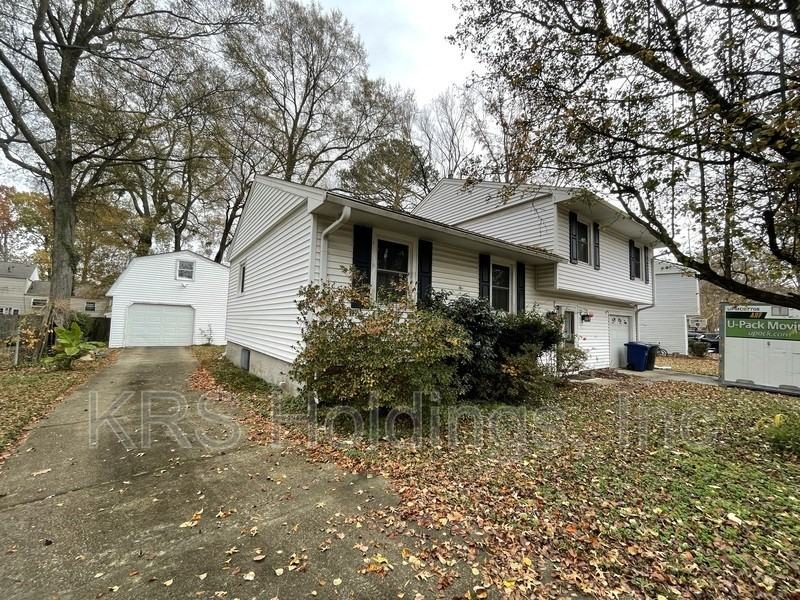 826 Olive Dr - Photo 3 of 37