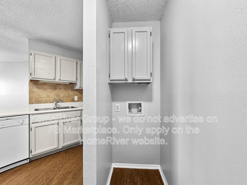 3930 Heritage Hill Dr - Photo 6 of 27