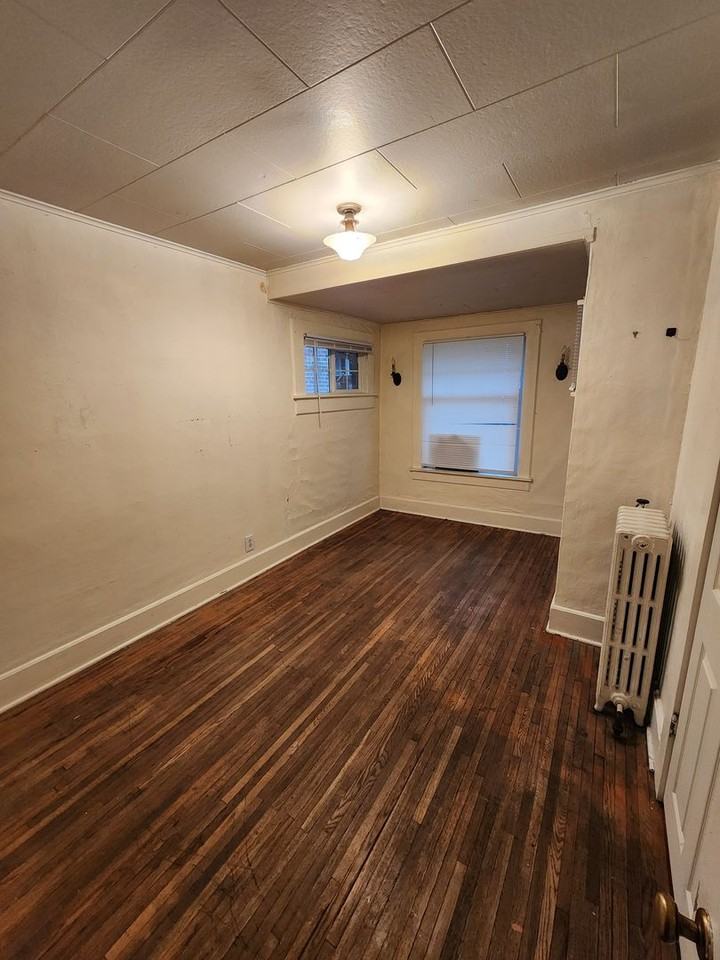 415 Northeast Oak Street - Photo 5 of 15