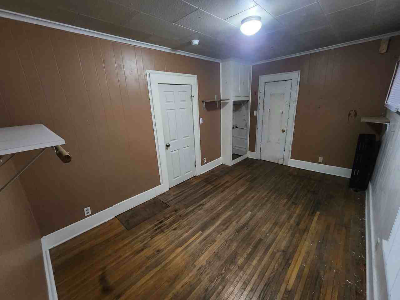 415 Northeast Oak Street - Photo 6 of 15