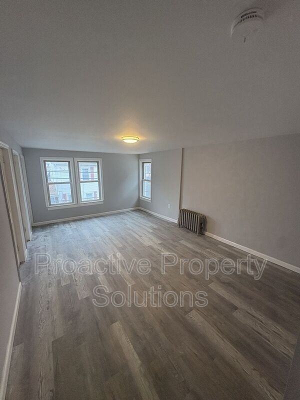 461 Madison St #461 - Photo 5 of 18