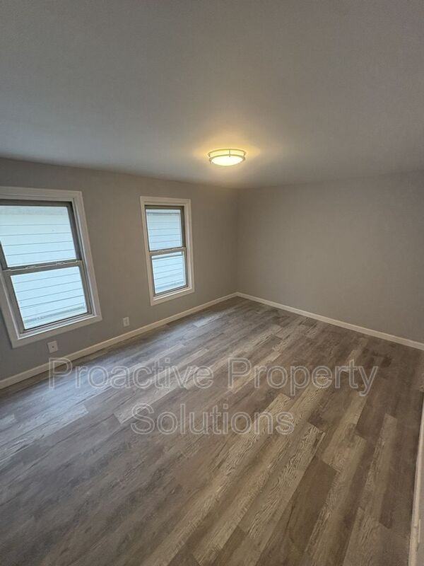 461 Madison St #461 - Photo 7 of 18