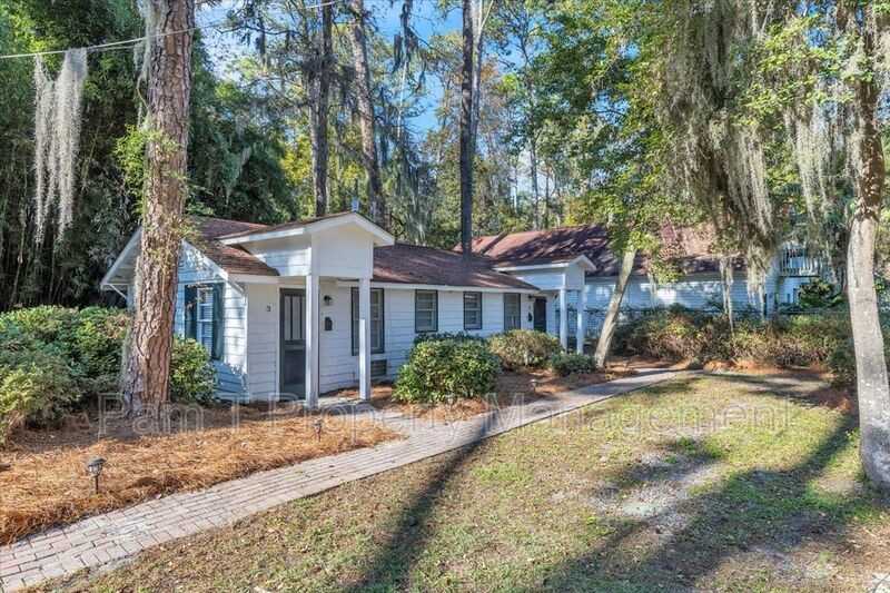 3 Southwood Dr - Photo 2 of 23