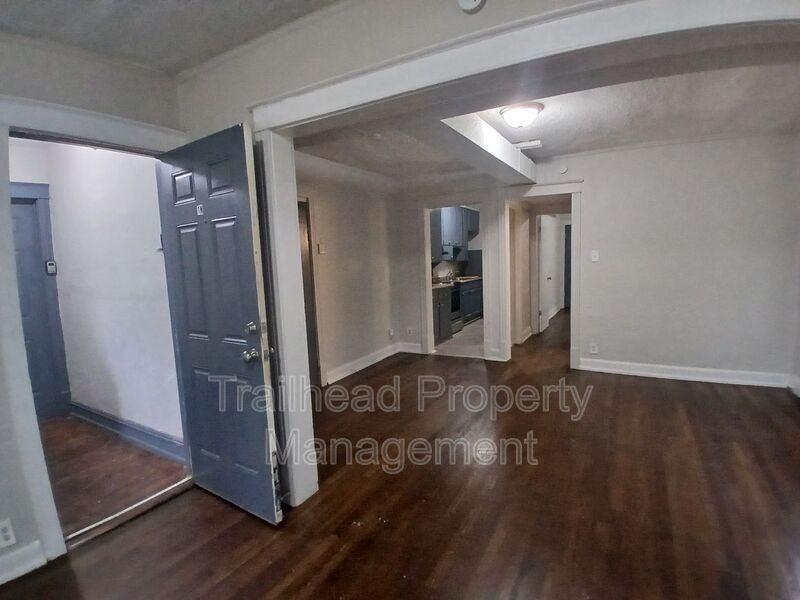 104 N Indiana Ave #2S - Photo 2 of 17