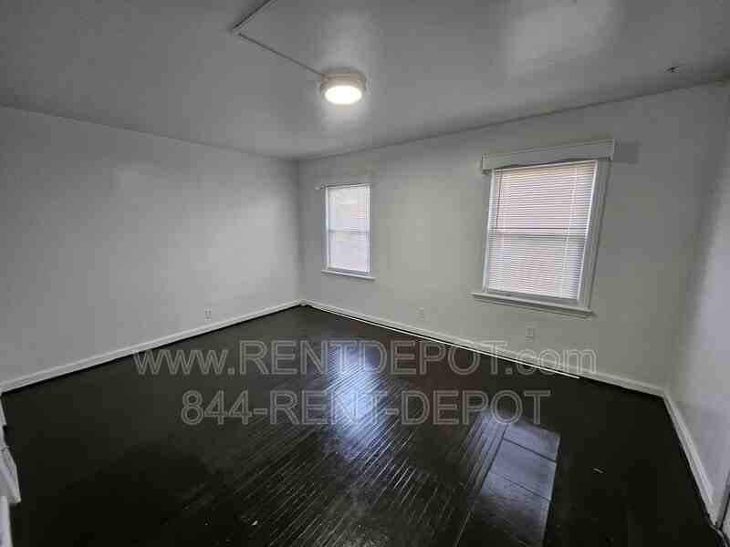 1133 Bayard Park Dr #B - Photo 4 of 9