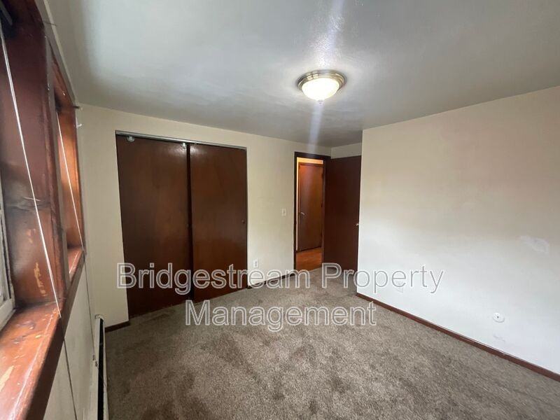 413 Briarwood Ave #4 - Photo 4 of 6