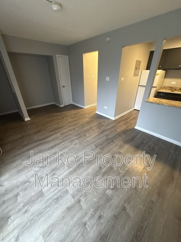 3353 Commercial Ave #14 - Photo 3 of 5