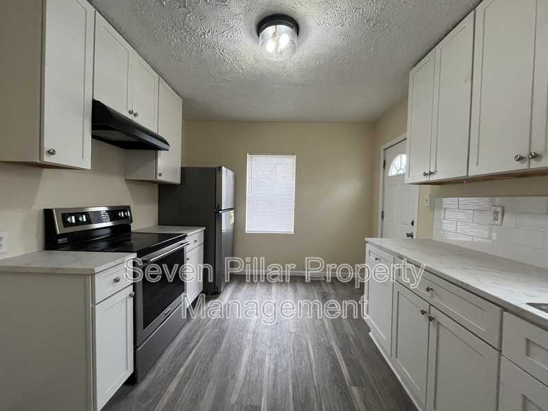1042 E 16th Ave - Photo 5 of 19