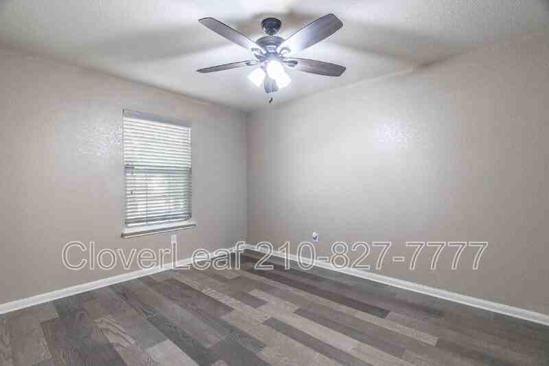 6202 Luckey Run - Photo 7 of 40