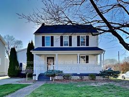 featured image of 1311 North Mercer Street