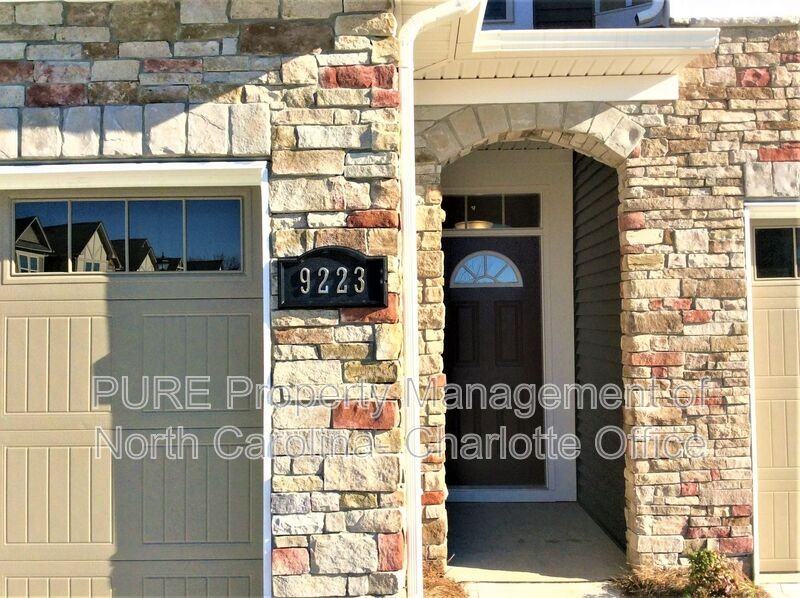 9223 Glenburn Ln - Photo 2 of 27