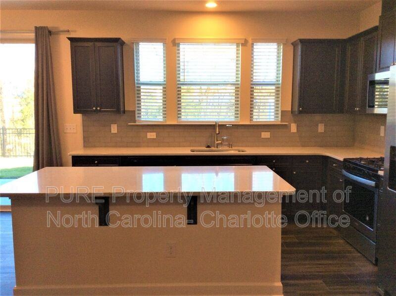 9223 Glenburn Ln - Photo 5 of 27