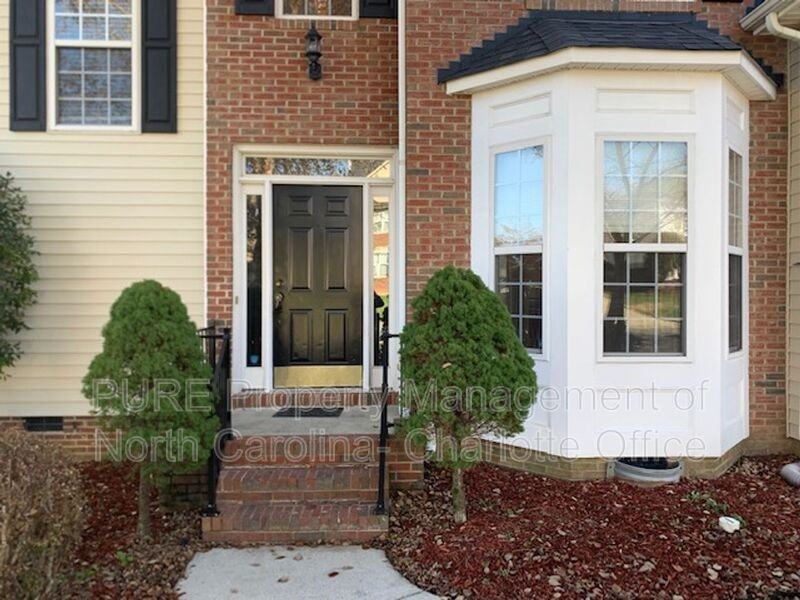 2714 Billings Park Dr - Photo 4 of 43