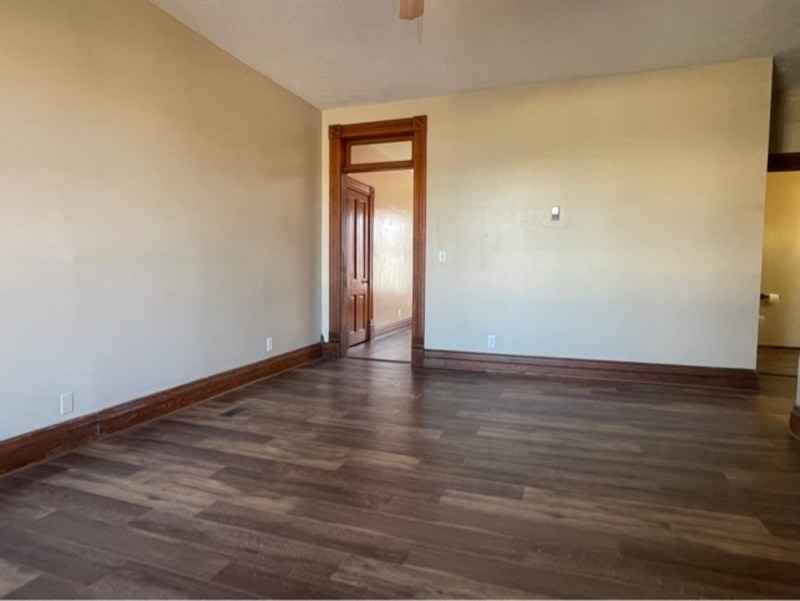 705 6th Avenue - Photo 3 of 11