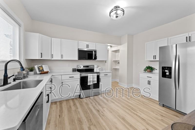 18 N Gray St - Photo 6 of 21