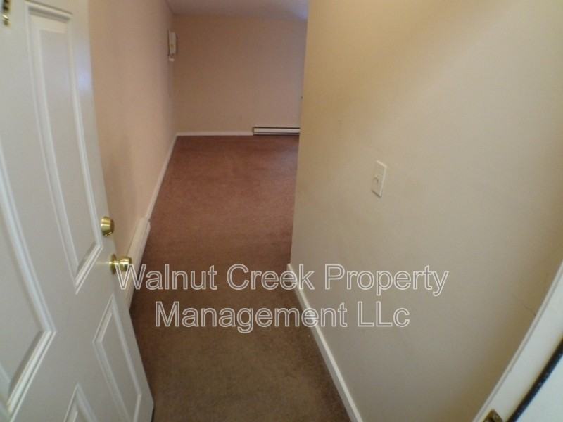 4461 Oberlin Ave #E - Photo 4 of 14