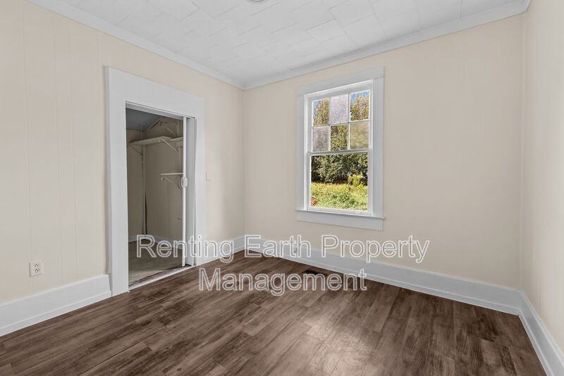 4632 Avenue U - Photo 7 of 16