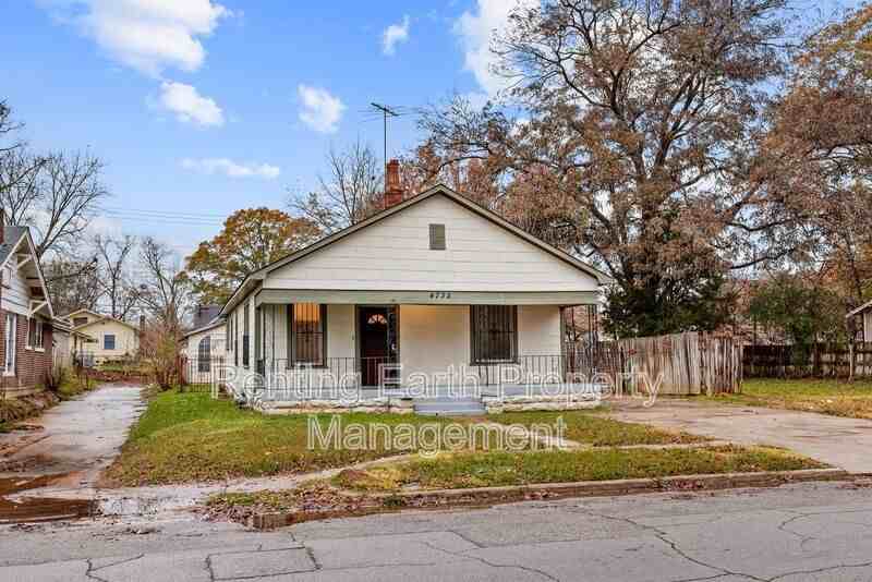 4732 Court S - Photo 5 of 17