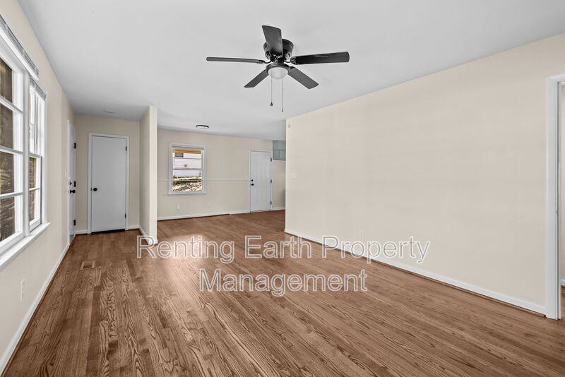 405 18th Ave Nw - Photo 2 of 16