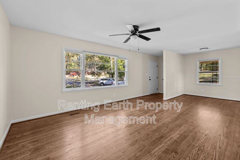 405 18th Ave Nw - Photo 3 of 16