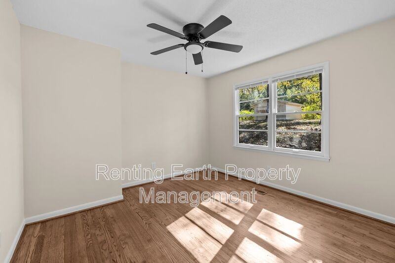 405 18th Ave Nw - Photo 7 of 16