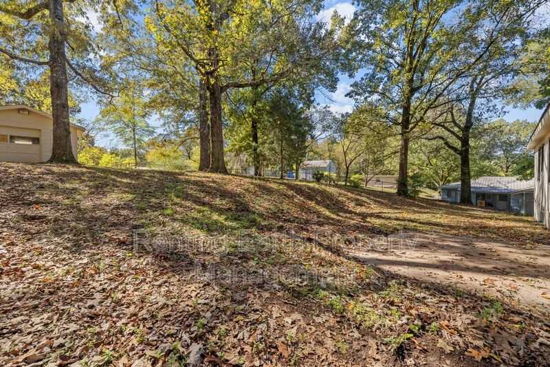 405 18th Ave Nw - Photo 5 of 16