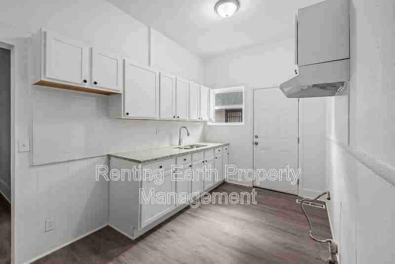 1520 34th Ave N - Photo 7 of 19