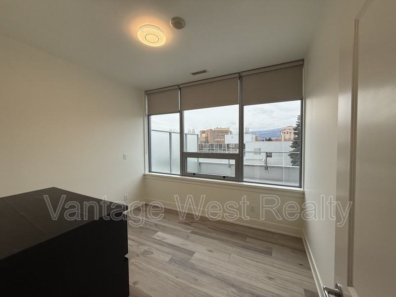 1329 Ellis Street - Photo 3 of 10