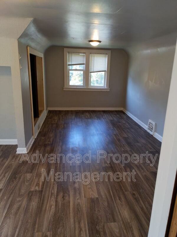 2444a North 55th Street - Photo 3 of 6