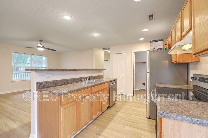 1474 Brownswood Rd - Photo 7 of 26