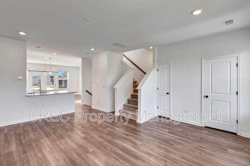 831 Recess Point Dr - Photo 6 of 28