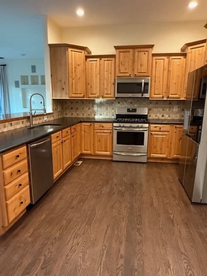 10507 Salida Street - Photo 5 of 41