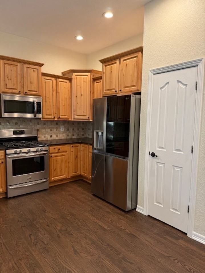 10507 Salida Street - Photo 6 of 41