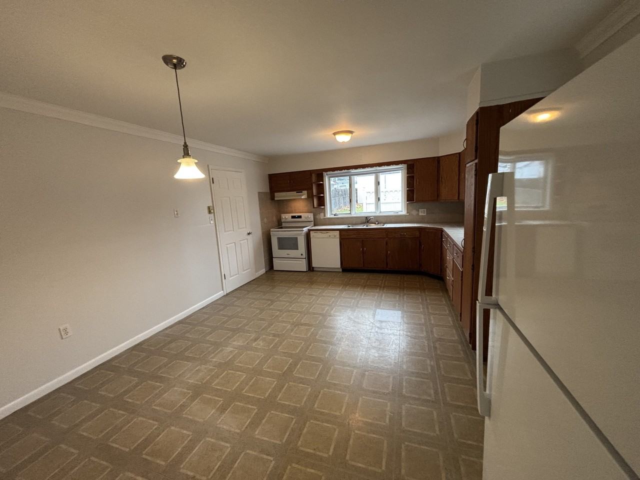 401 Main Street - Photo 3 of 11