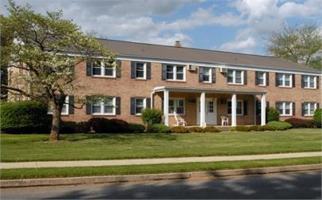 featured image of 808 South College Street