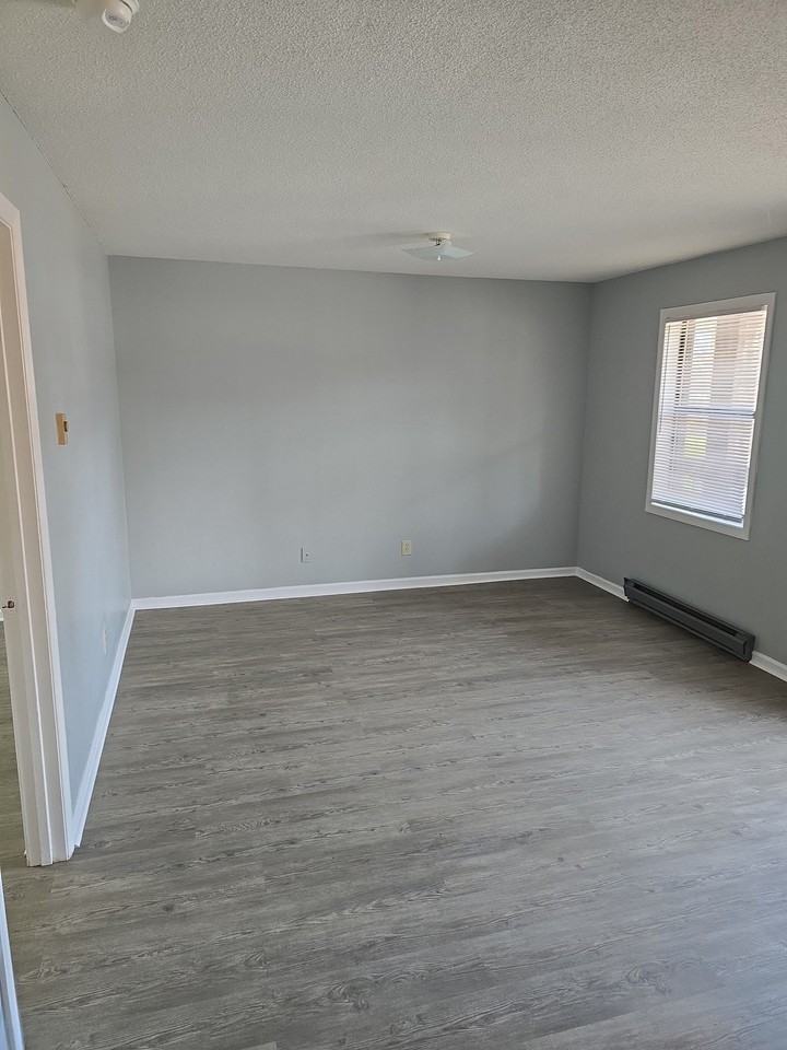 SHATTALON TERRACE APARTMENTS - Photo 5 of 8