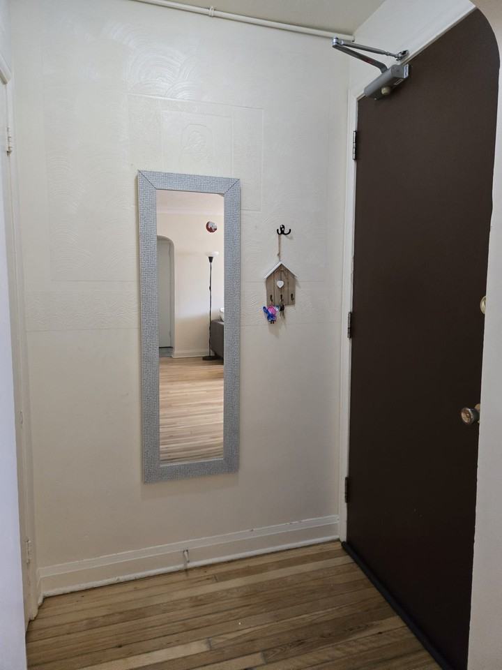 16 Bullman Street #5 - Photo 3 of 30