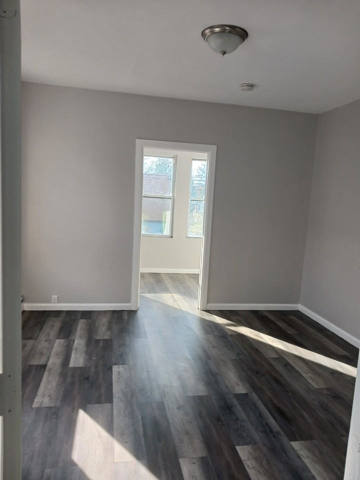 7 Franklin Street - Photo 4 of 7