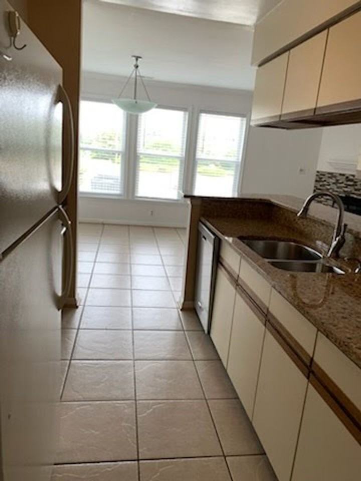 2253 Estuary Court - Photo 6 of 13