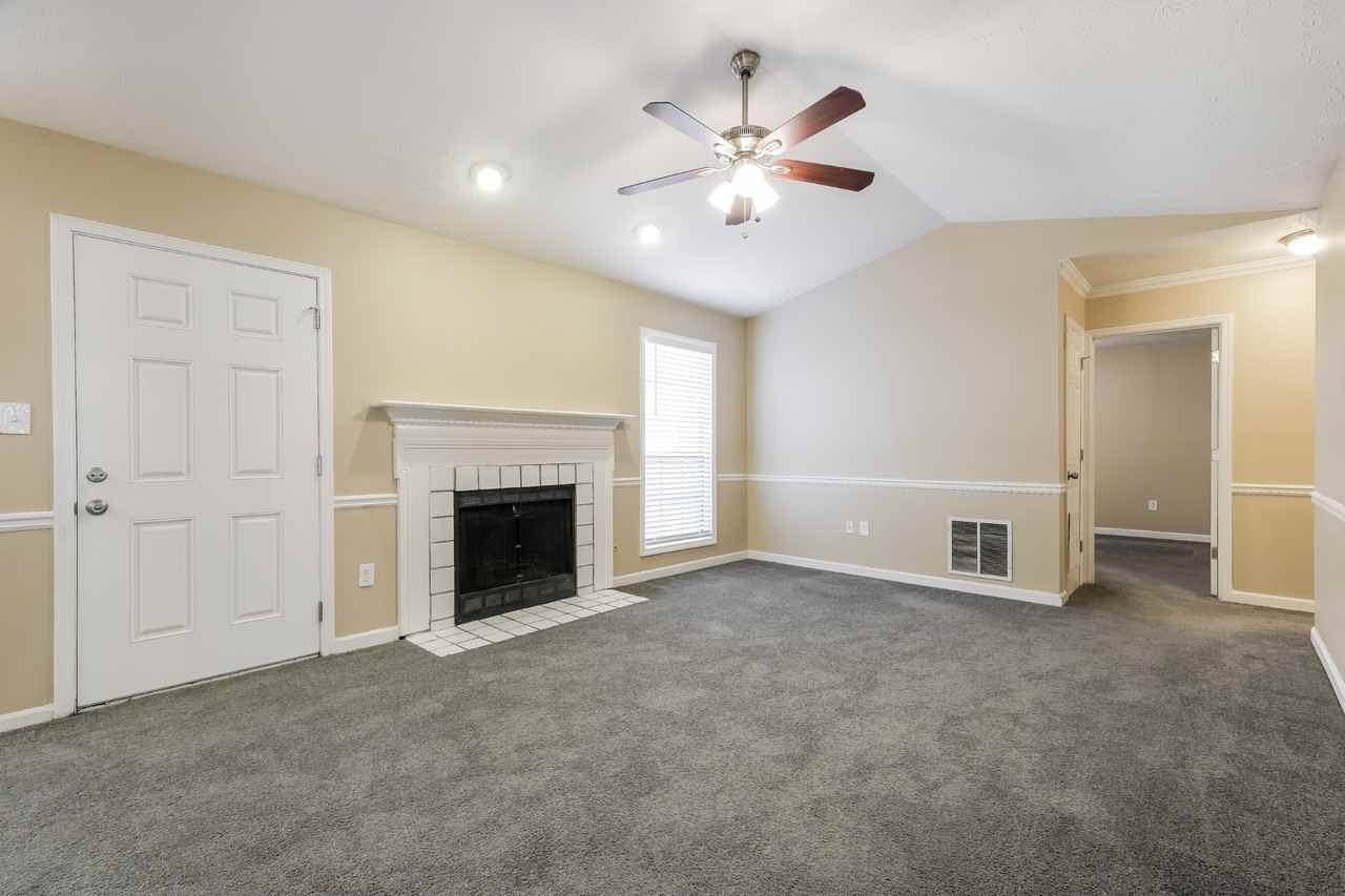 5521 Pennybrook Trl - Photo 4 of 15