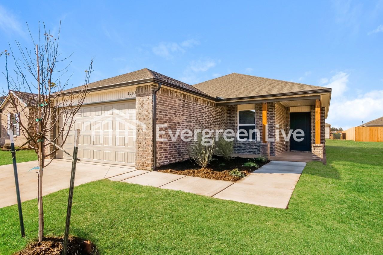 4005 Olivia St - Photo 3 of 16