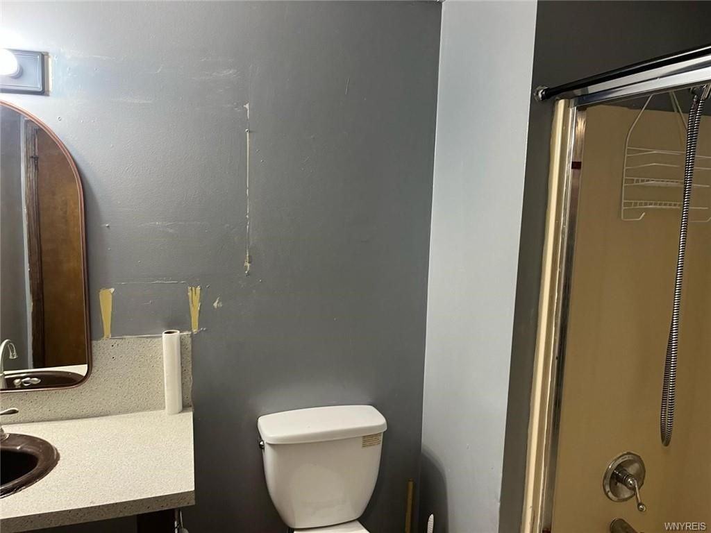 543 Ontario Street - Photo 6 of 8