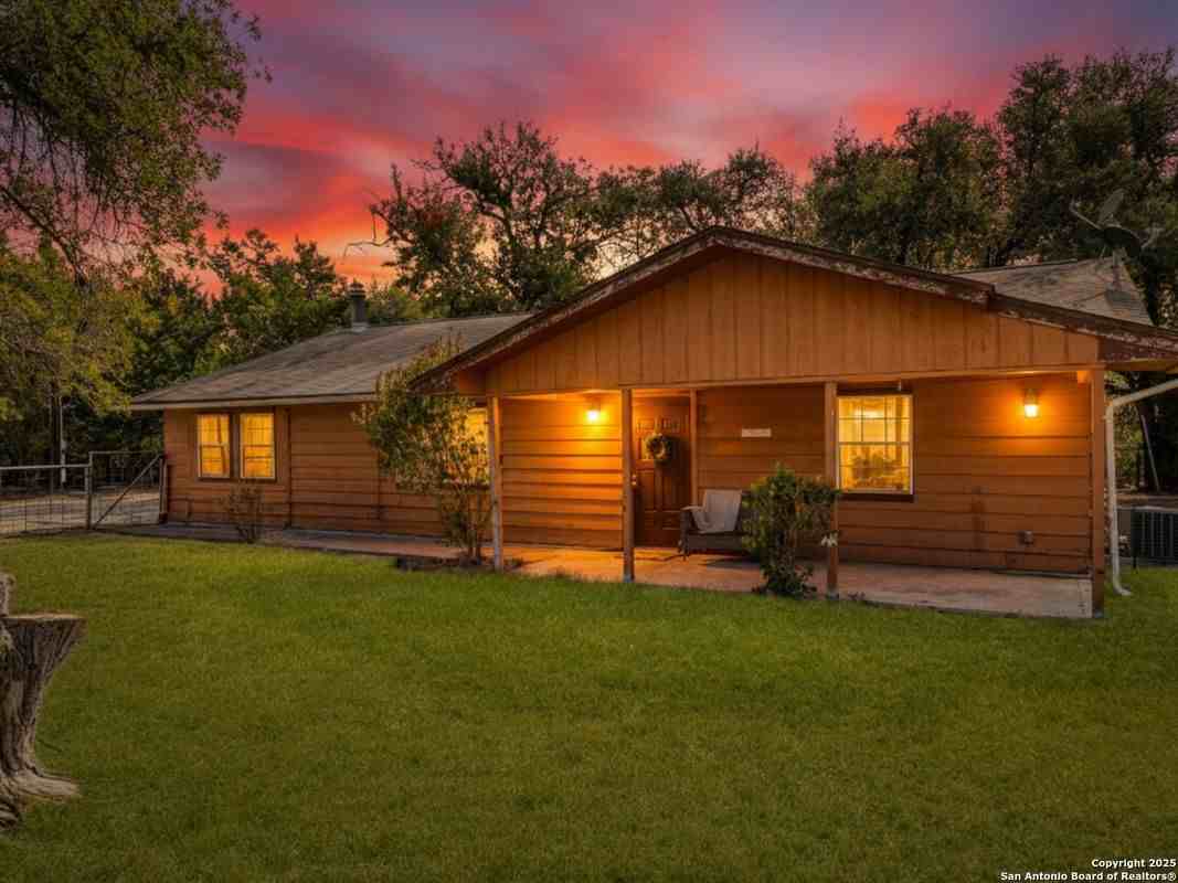 2019 North Park Road - Photo 4 of 6