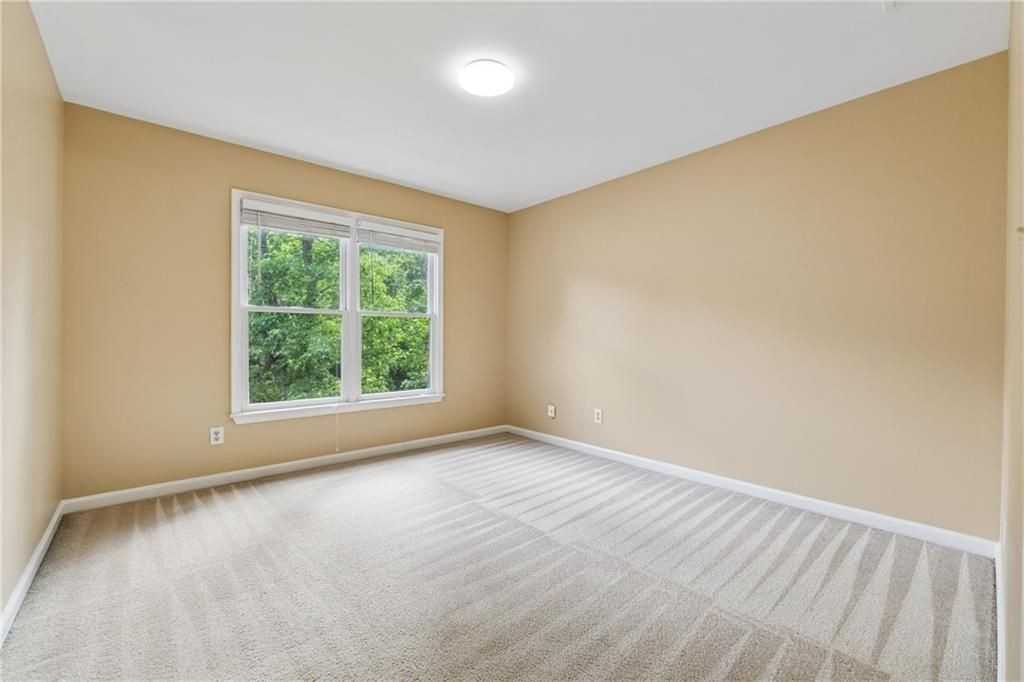 3355 Golfe Links Drive - Photo 3 of 17