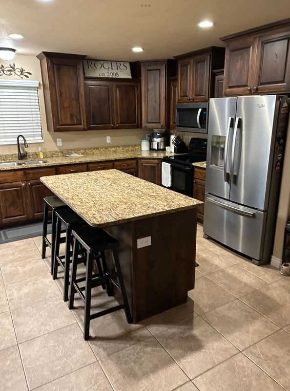 552 East 1725 North - Photo 2 of 4